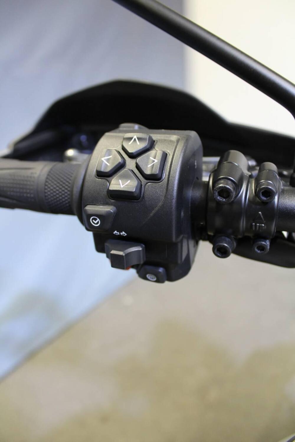 Triumph Scrambler 1200 X (2024 - 26) (10)