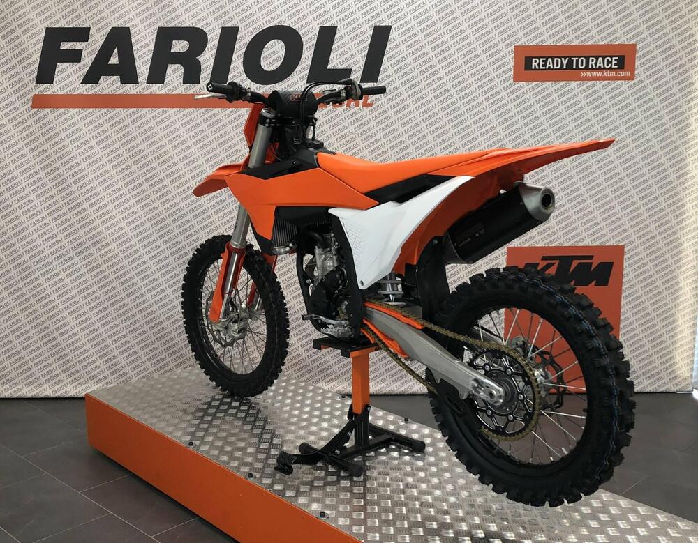 KTM 250 SX-F (2025) (4)