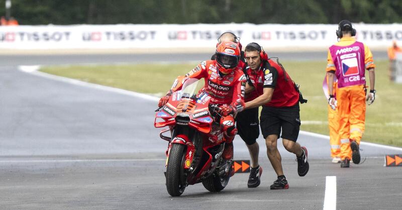 MotoGP 2025. GP della Repubblica Ceca a Brno. Pista umida in FP1: primo Marc Marquez (e ha fatto solo met&agrave; sessione) [RISULTATI]