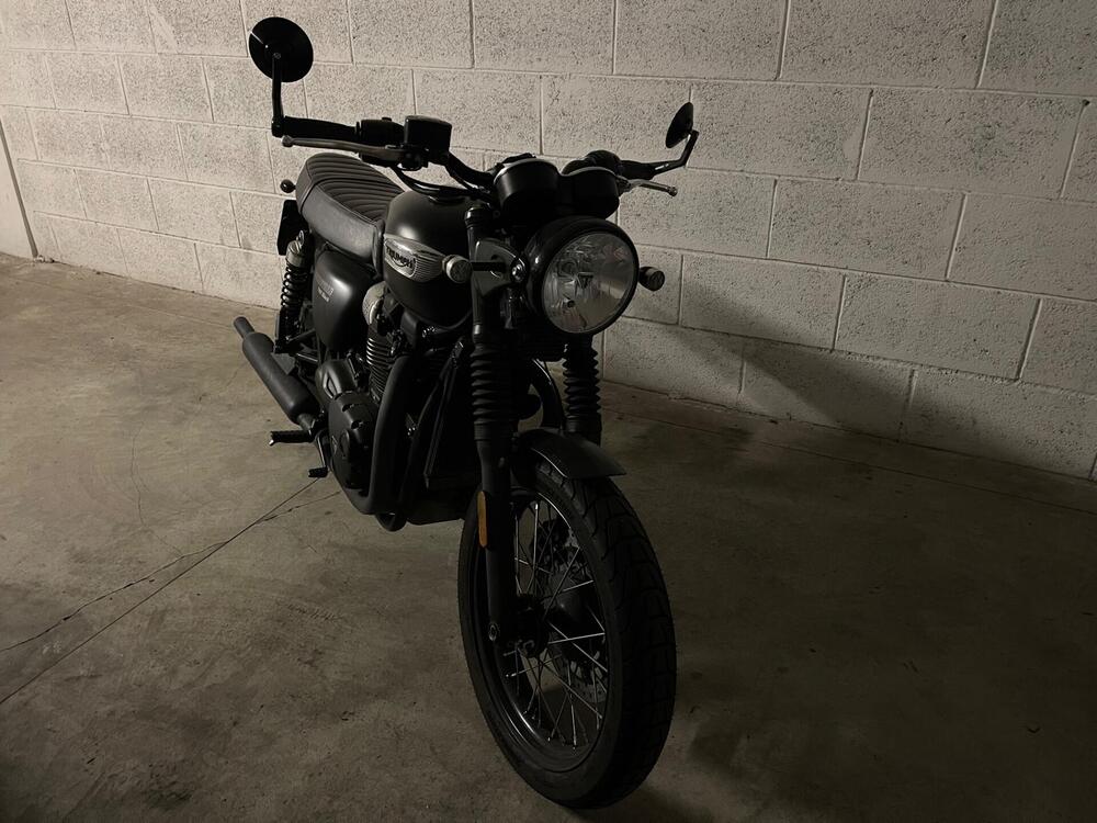 Triumph Bonneville T100 Black (2017 - 20) (2)
