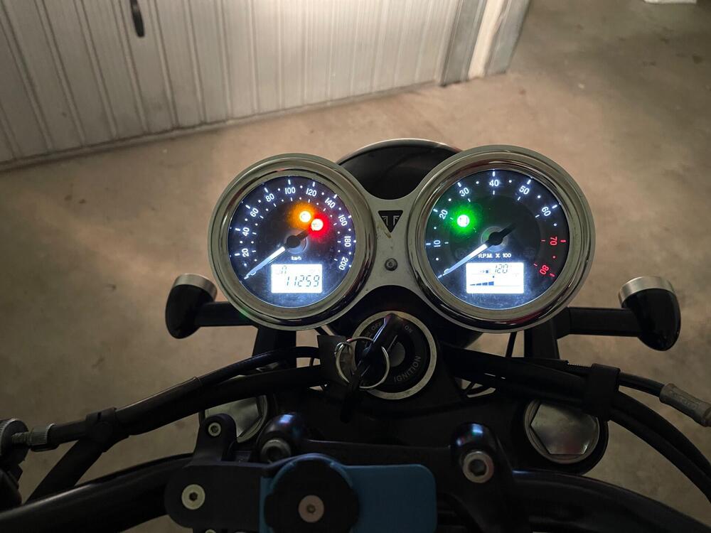 Triumph Bonneville T100 Black (2017 - 20) (6)