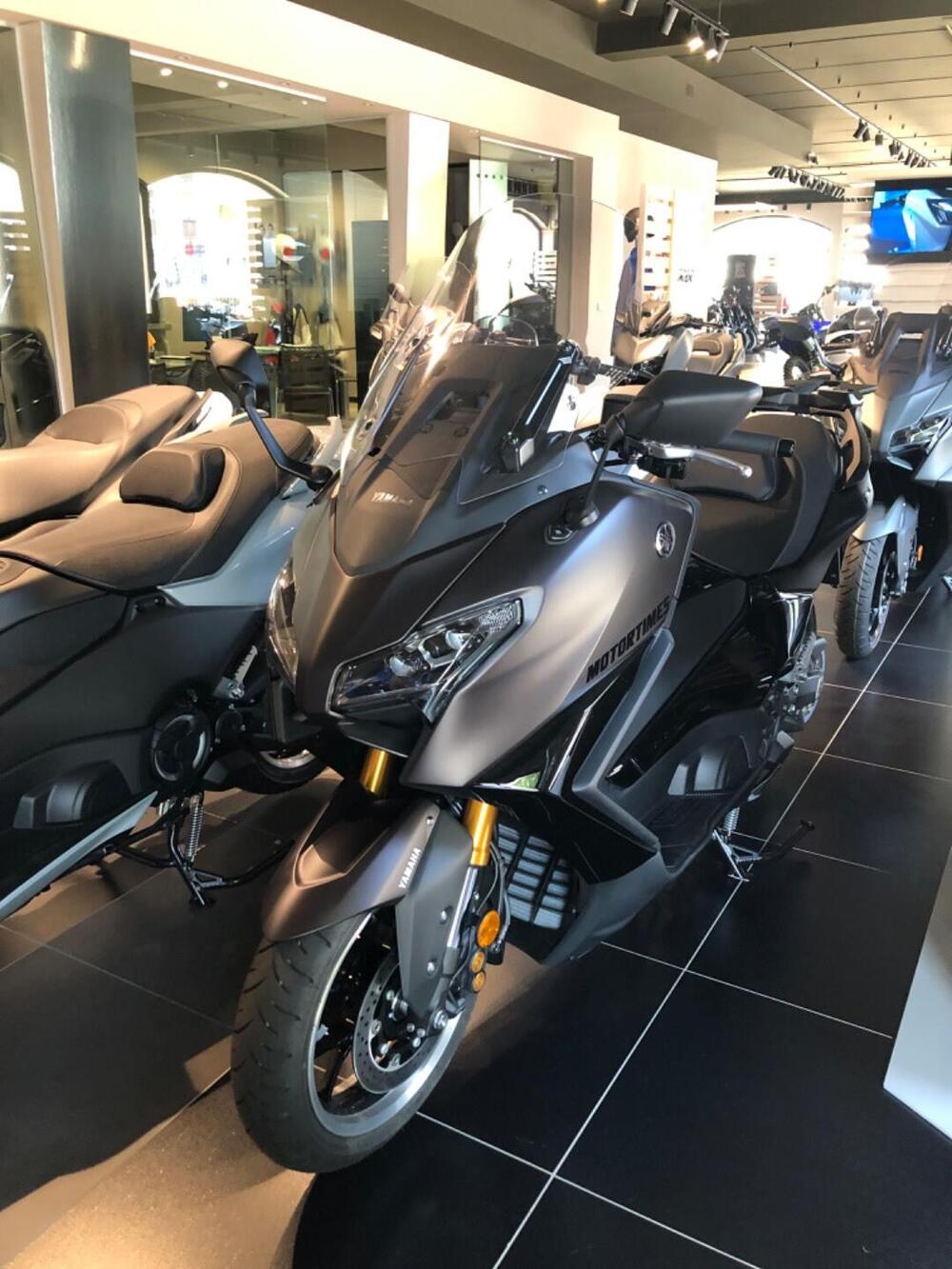 Yamaha T-Max 560 Tech Max (2025 - 26)