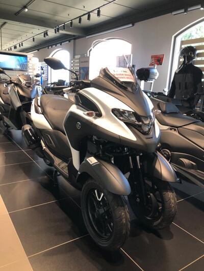 Yamaha Tricity 300 (2025) nuova