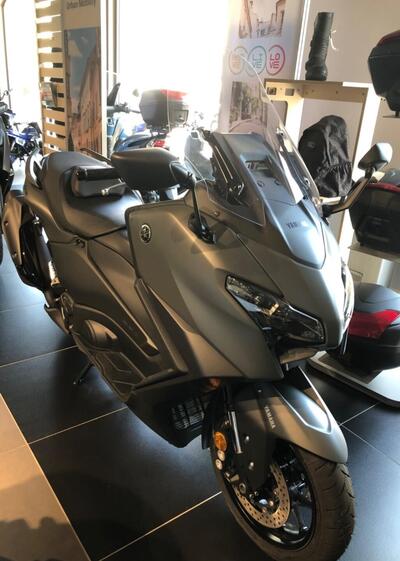 Yamaha T-Max 560 (2025) nuova