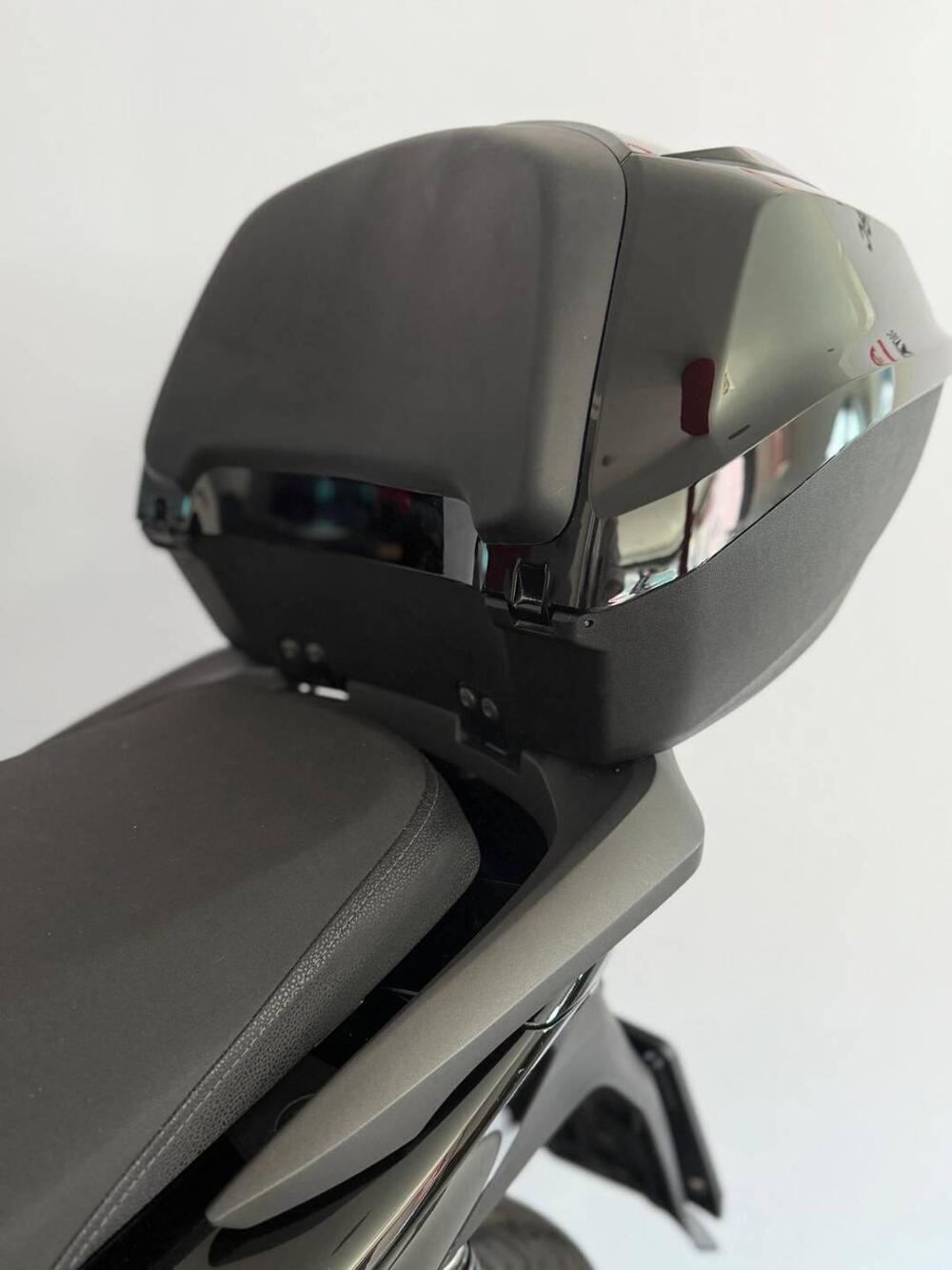 Honda SH 350 (2021 - 24) (6)