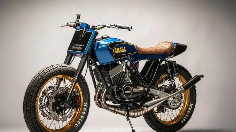 Una Yamaha RD350 da Flat Track. Pronta per la pista o per il salotto!?