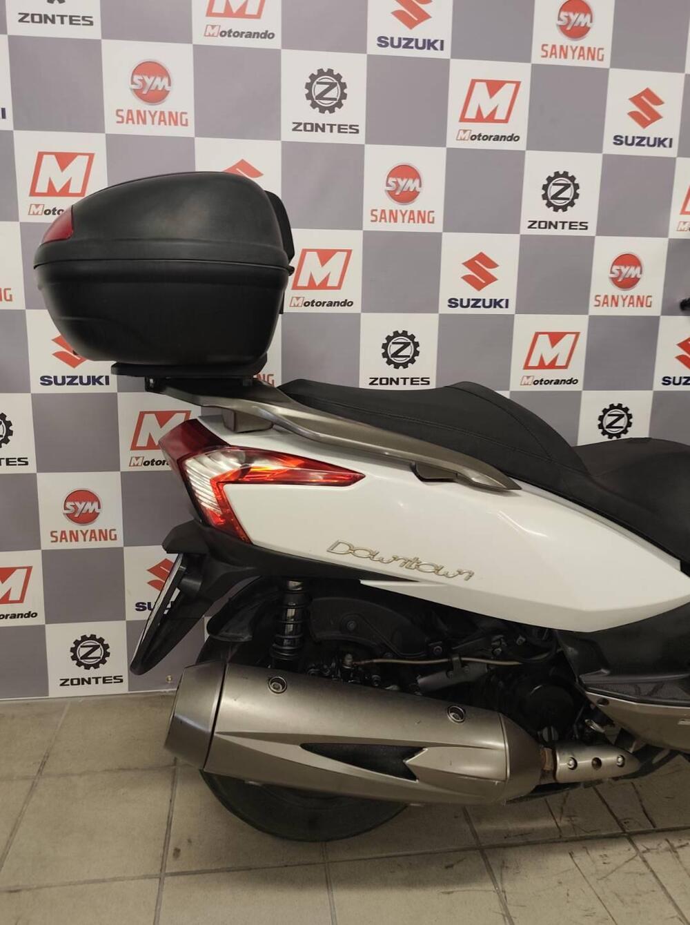 Kymco Downtown 300i ABS (2009 - 17) (4)