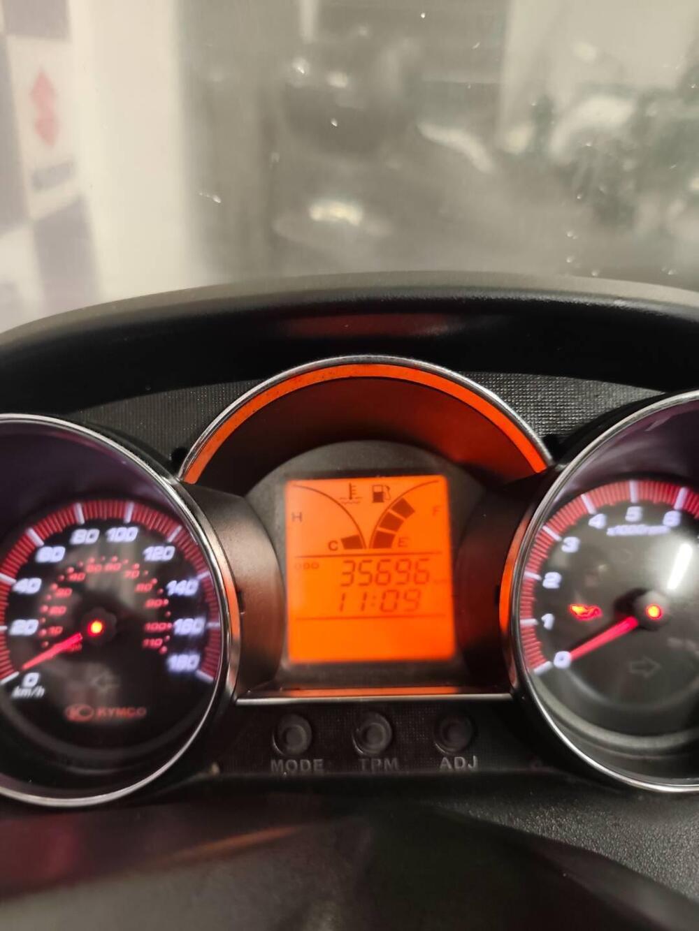 Kymco Downtown 300i ABS (2009 - 17) (2)