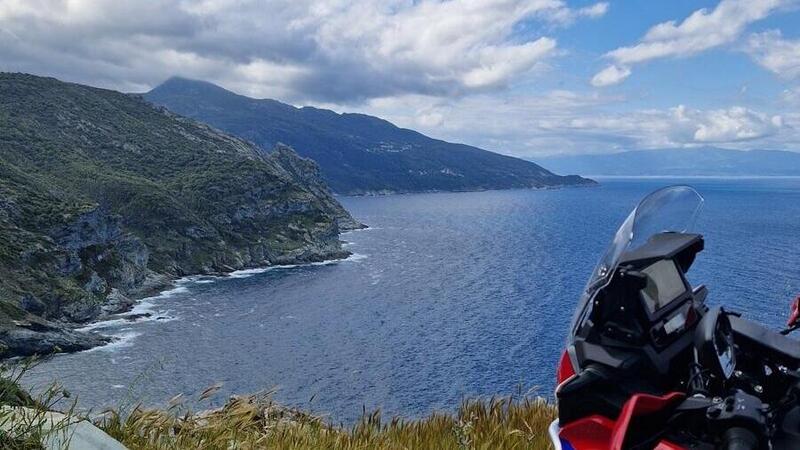 Mototurismo in Corsica: il ritorno di &quot;Corsica Mon Amour&quot; dal 17 al 22 settembre 2025