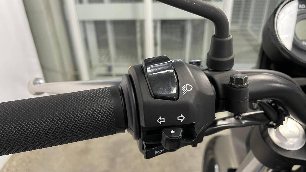 Royal Enfield Scram 411 (2022 - 24) (14)