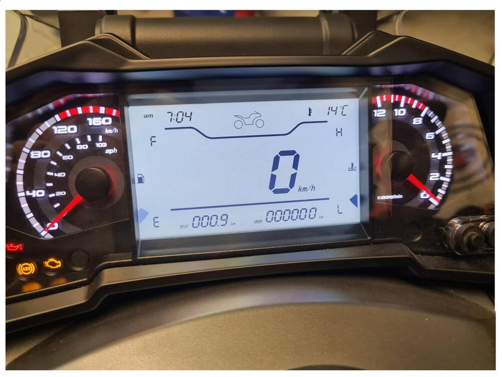 Kl Brera 300 (2022 - 25) (12)