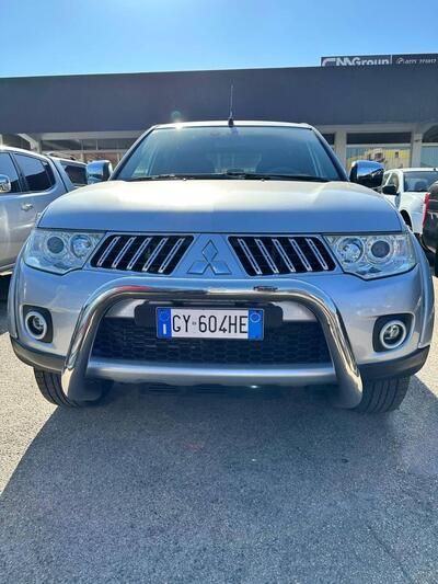 Mitsubishi L200 2.4 DI-D/181CV Double Cab Intense Hp Mivec SDA del 2017 usata a Frosinone