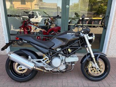 Ducati Monster 620 I.E. Dark (2002) usata