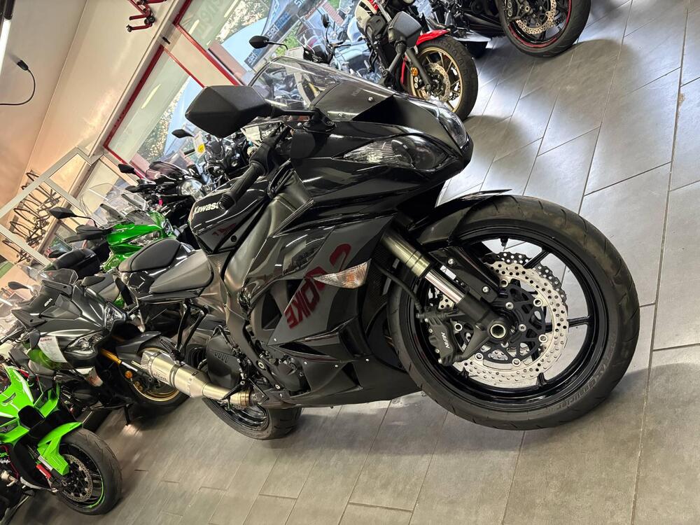 Kawasaki Ninja 600 ZX-6R (2009 - 16) (6)