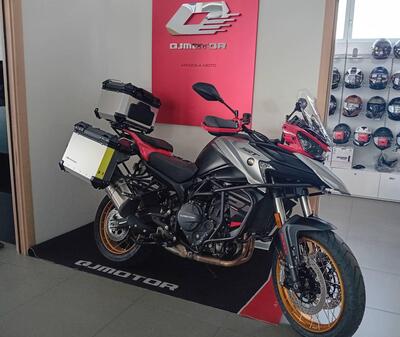 QJ Motor SRT 900 SX (2025) nuova