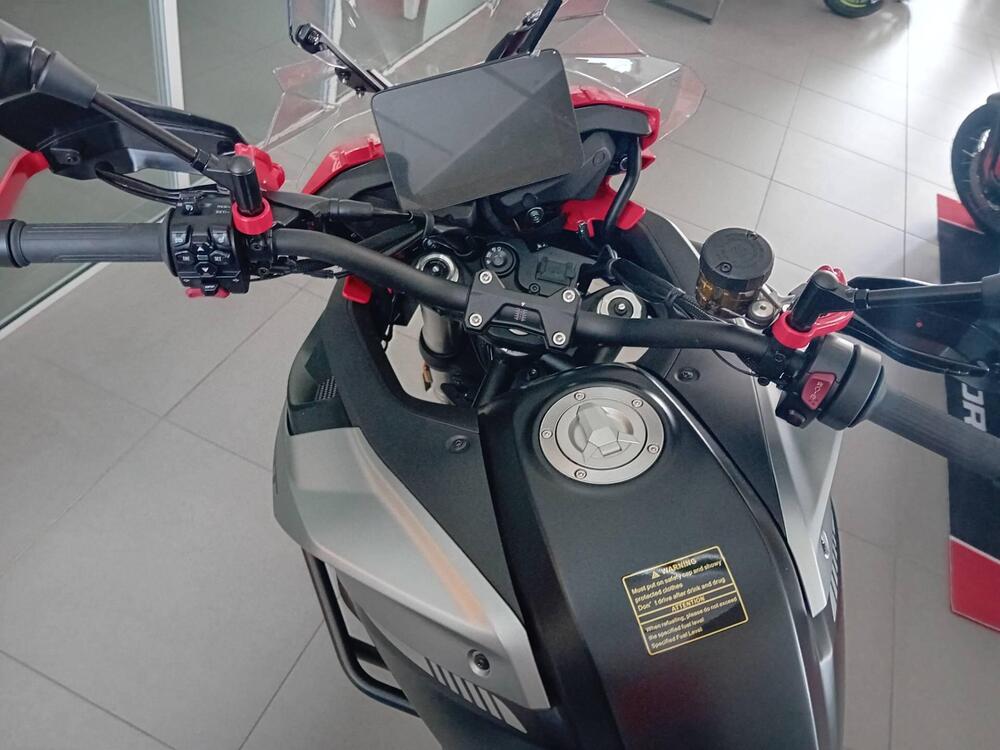 QJ Motor SRT 900 SX (2025 - 26) (5)