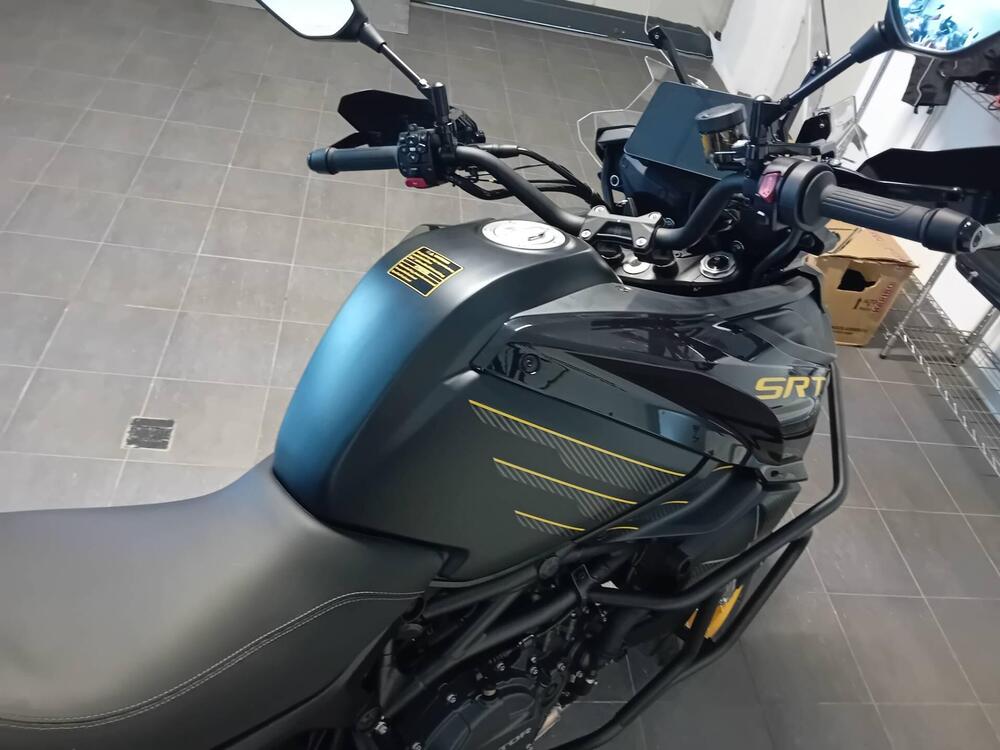 QJ Motor SRT 900 SX (2025 - 26) (8)