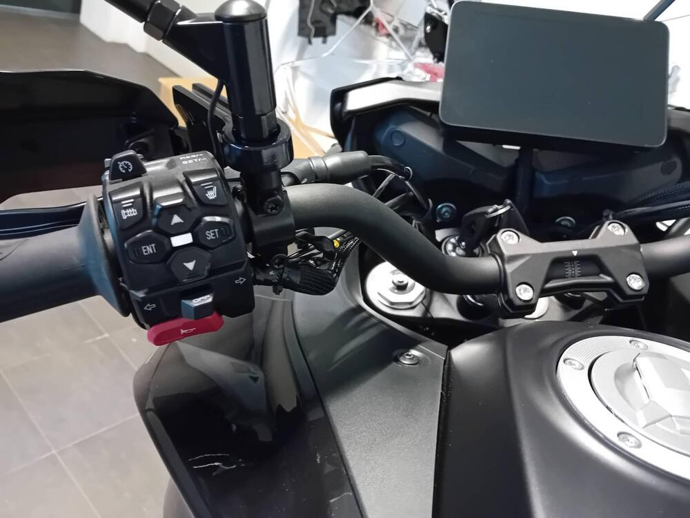 QJ Motor SRT 900 SX (2025 - 26) (9)