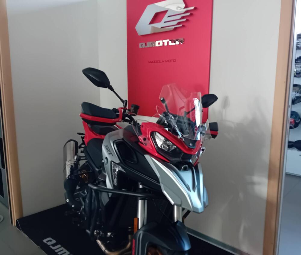 QJ Motor SRT 900 SX (2025 - 26) (3)