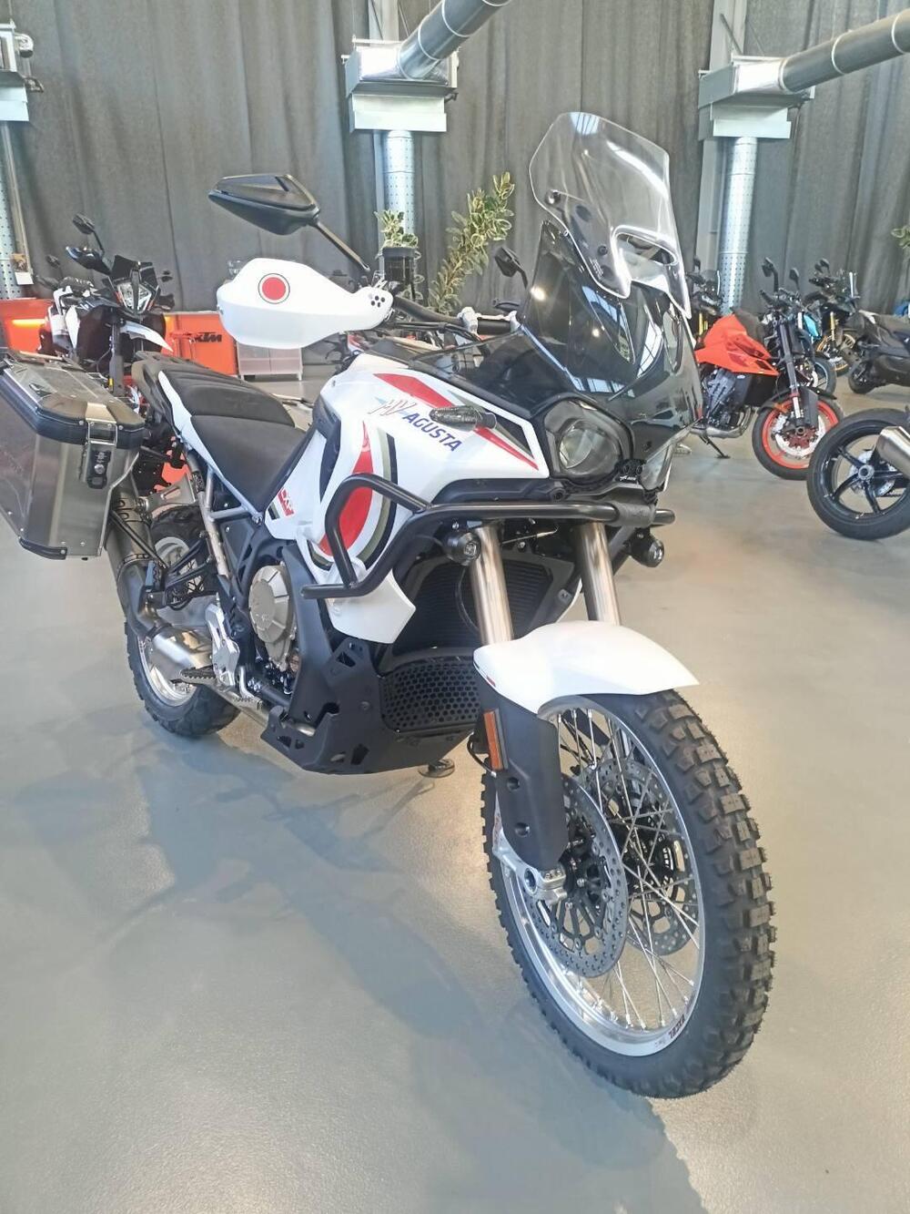 MV Agusta LXP Orioli (2024 - 26) (2)