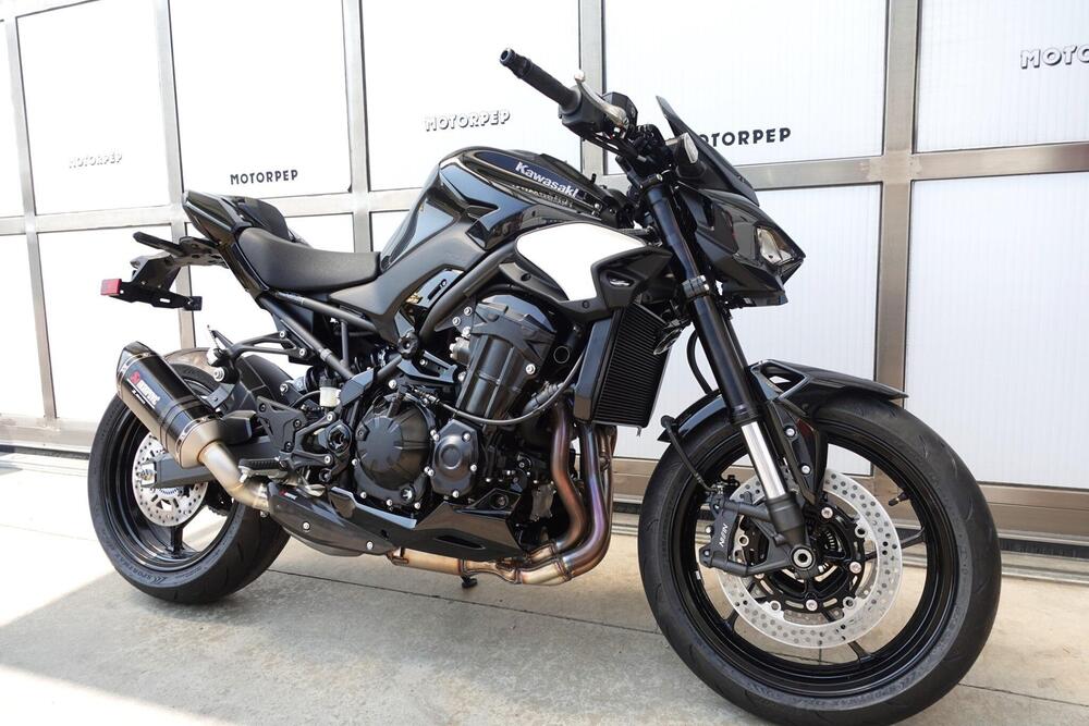 Kawasaki Z 900 (2025 - 26) (3)