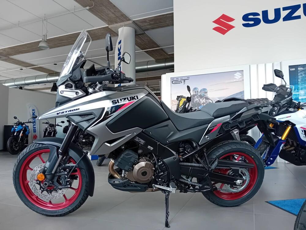Suzuki V-Strom 1050SE (2025) (3)