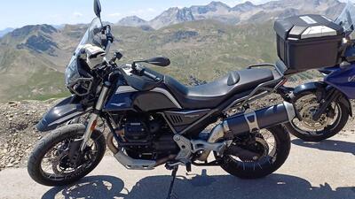 Moto Guzzi V85 TT Guardia d'Onore (2022 - 23) usata