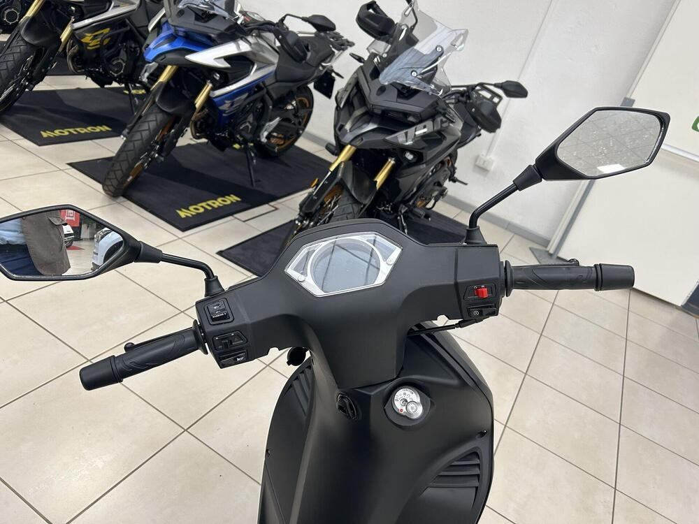 Motron Motorcycles Ventura 125 (2021 - 26) (6)