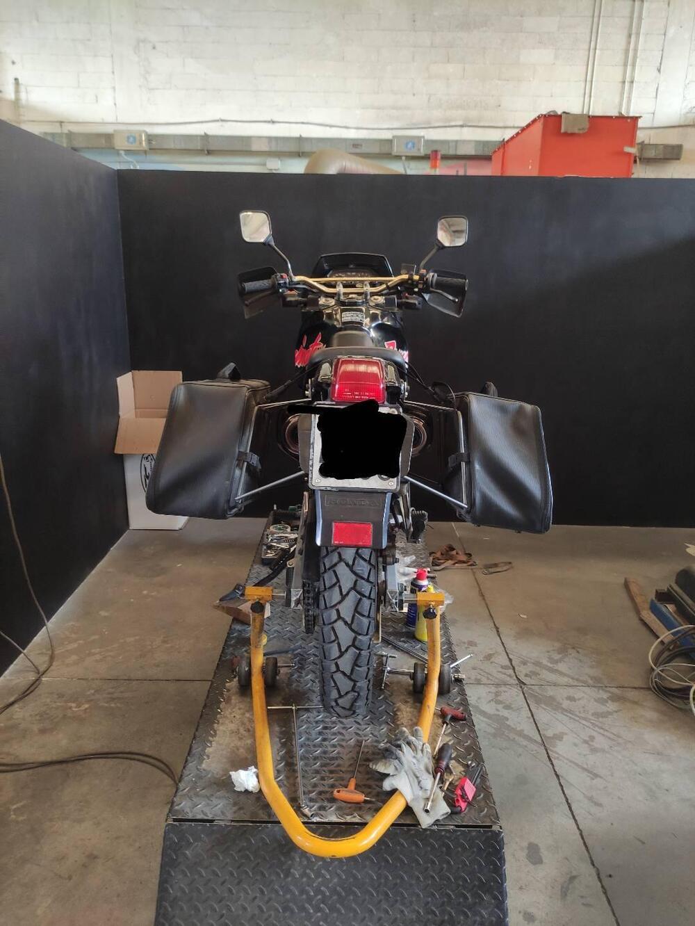 Honda NX 650 Dominator (1988 - 90) (7)