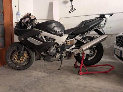 Honda VTR 1000 F Firestorm (1997 - 00) usata