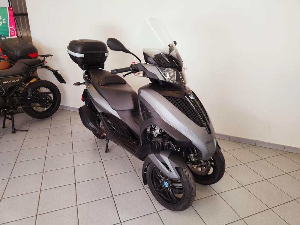 Piaggio Mp3 300 LT Yourban Sport (2017 - 19) (3)