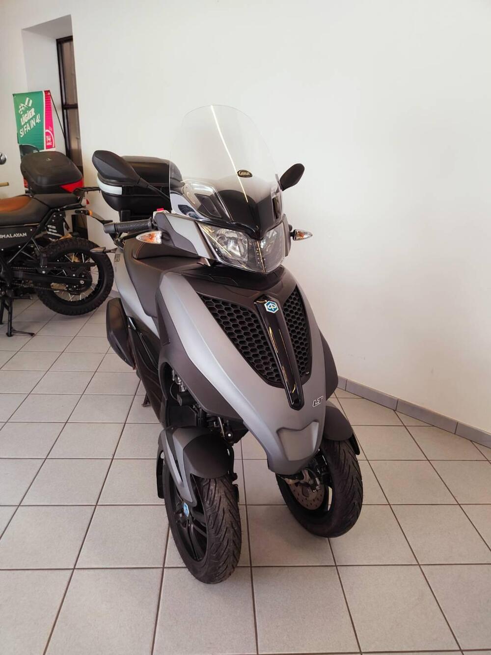 Piaggio Mp3 300 LT Yourban Sport (2017 - 19) (5)