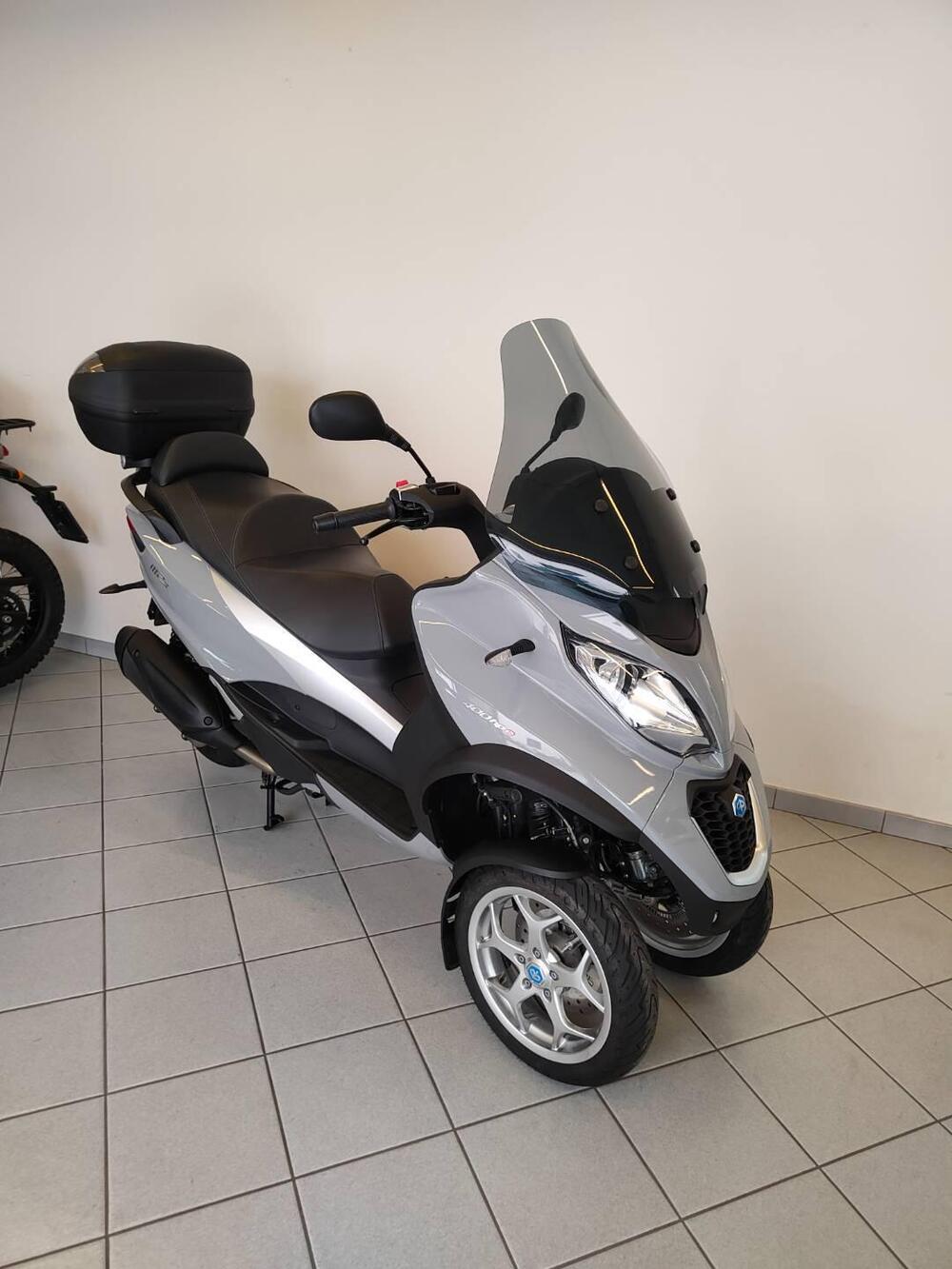 Piaggio MP3 400 ABS Hpe (2021 - 22) (15)