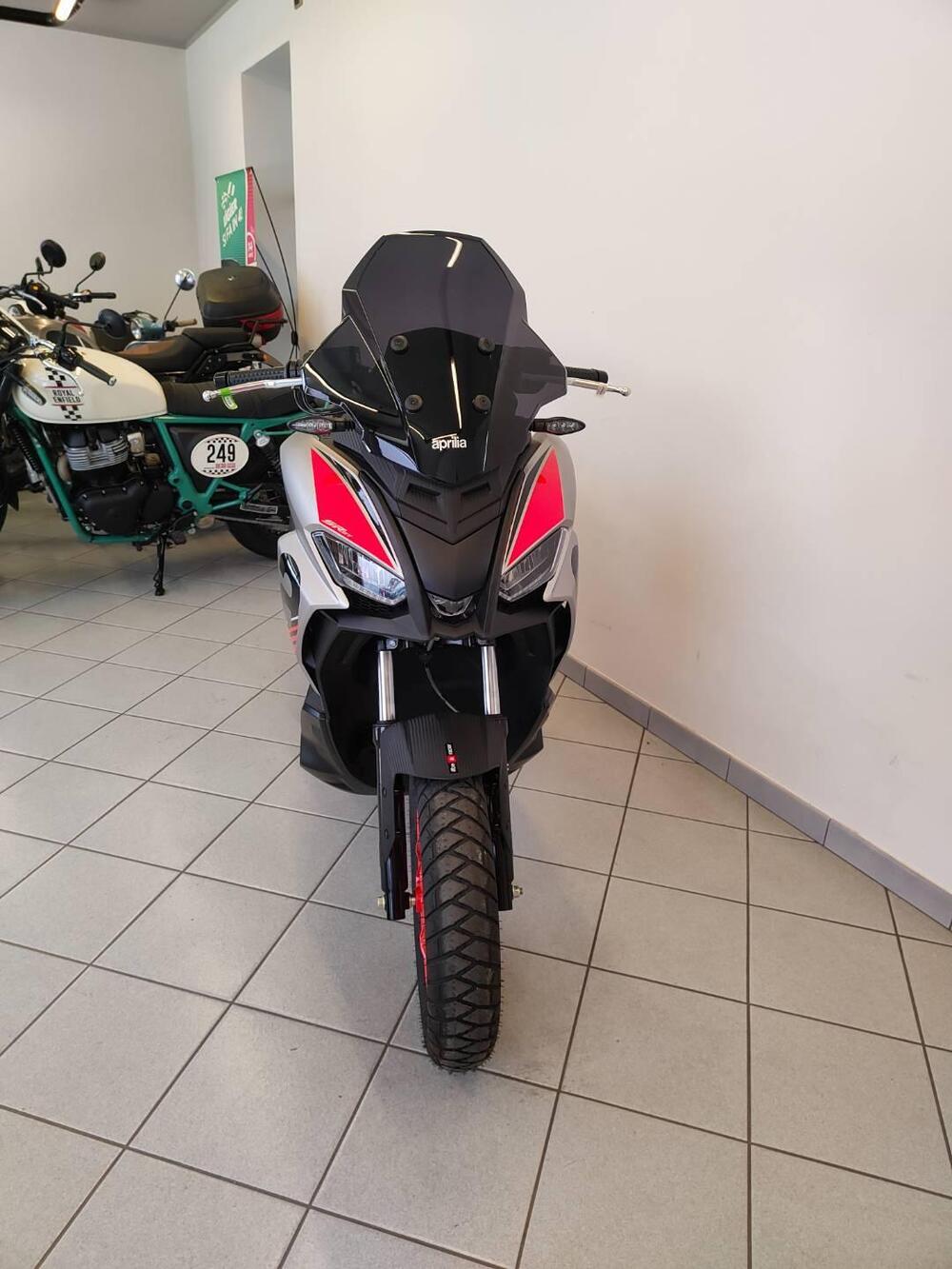 Aprilia SR GT 200 Sport (2025 - 26) (14)