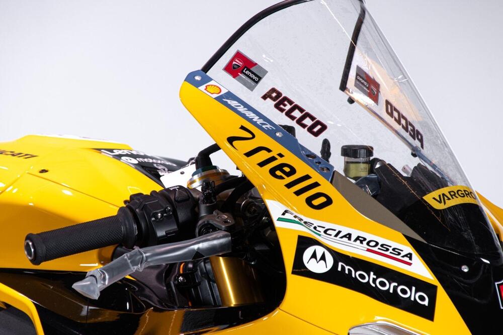 Ducati Panigale V4 Bagnaia 2023 World Champion Replica (2024) (17)