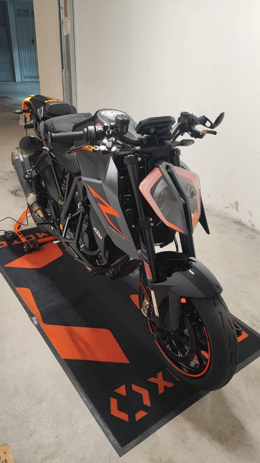 KTM 1290 Super Duke R ABS (2017 - 18) (19)