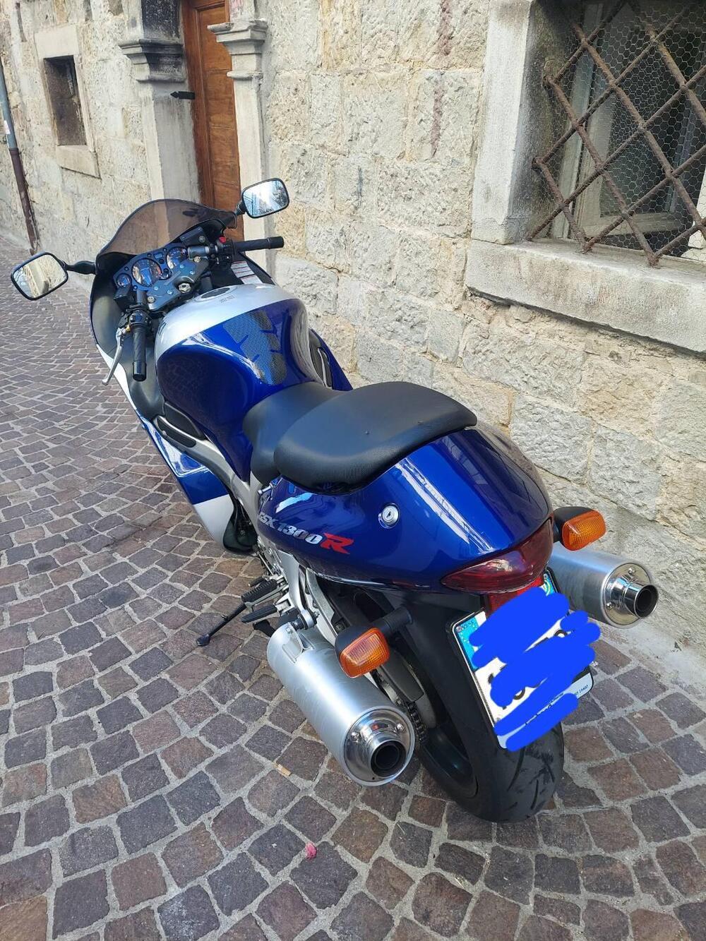 Suzuki GSX 1300 R Hayabusa (1999 - 06) (2)