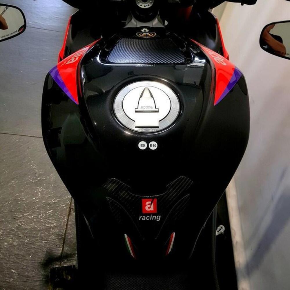 Aprilia Tuono V4 Factory (2021 - 24) (6)
