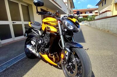 Triumph Street Triple 765 RS (2023 - 25) usata