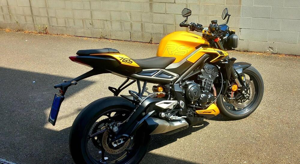 Triumph Street Triple 765 RS (2023 - 26) (3)