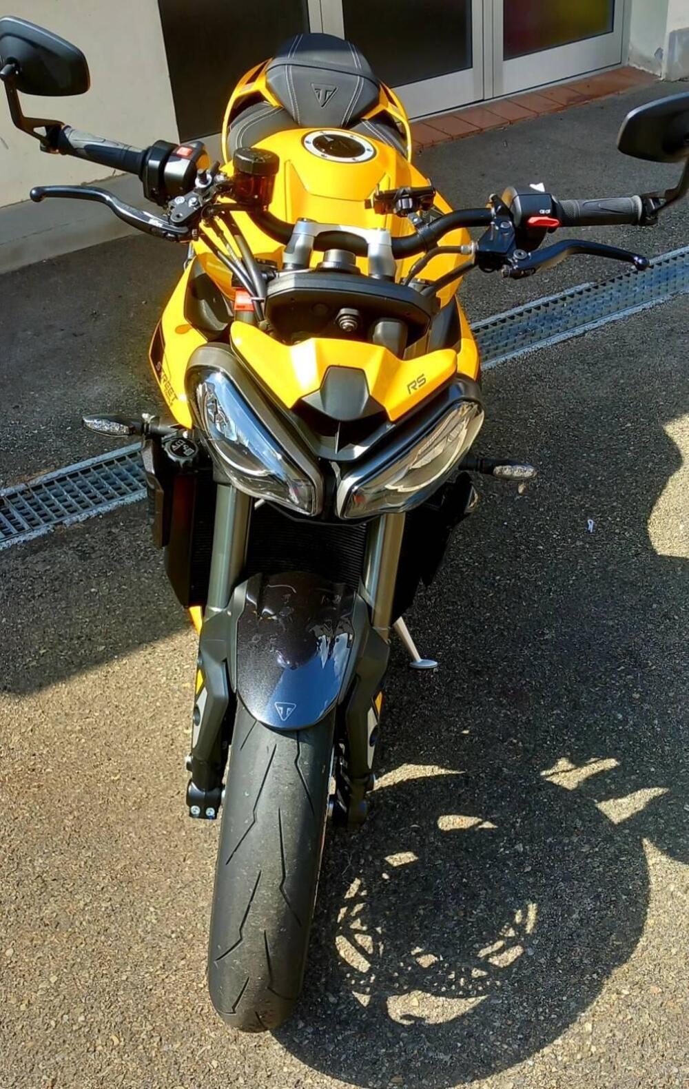 Triumph Street Triple 765 RS (2023 - 26) (6)