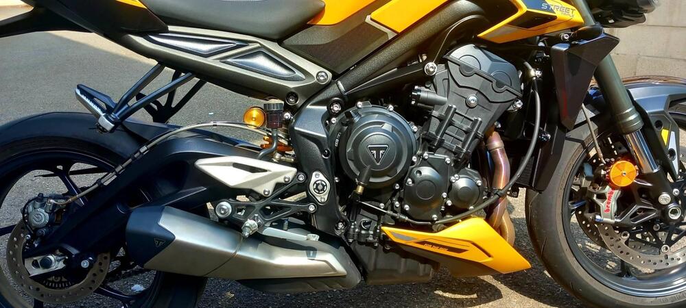 Triumph Street Triple 765 RS (2023 - 26) (7)