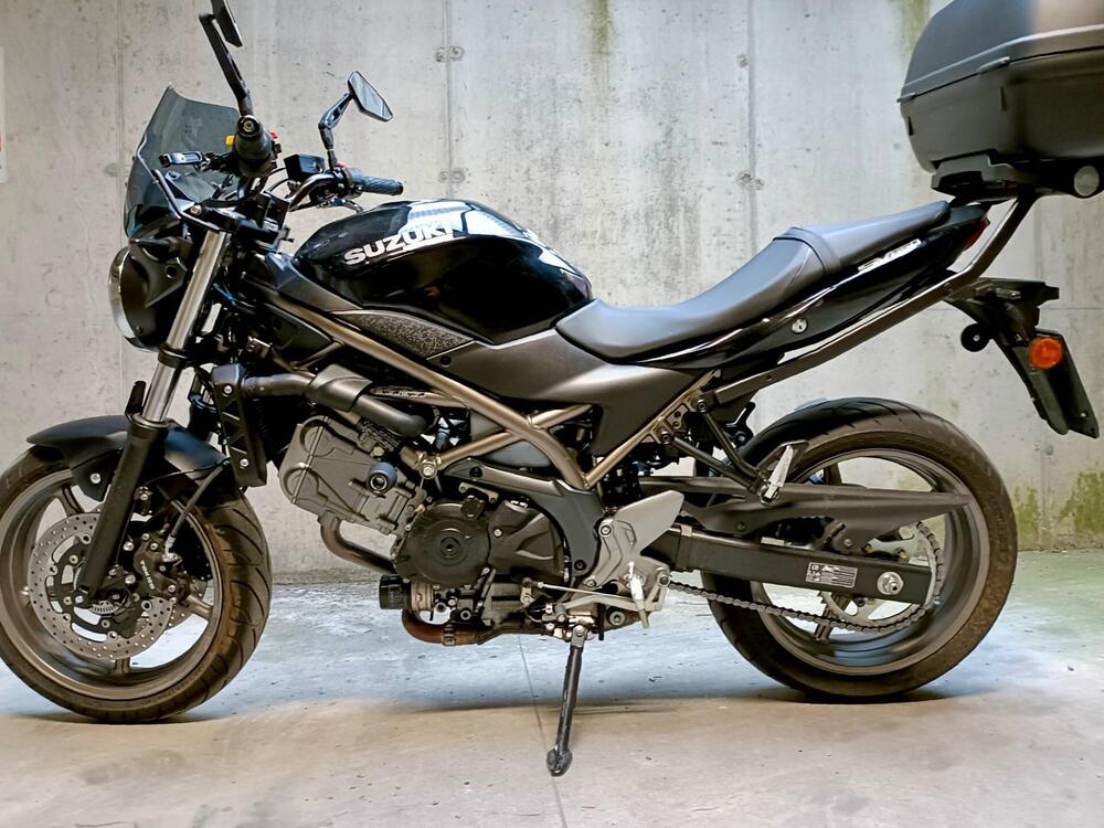Suzuki SV650 (2021 - 24) (4)