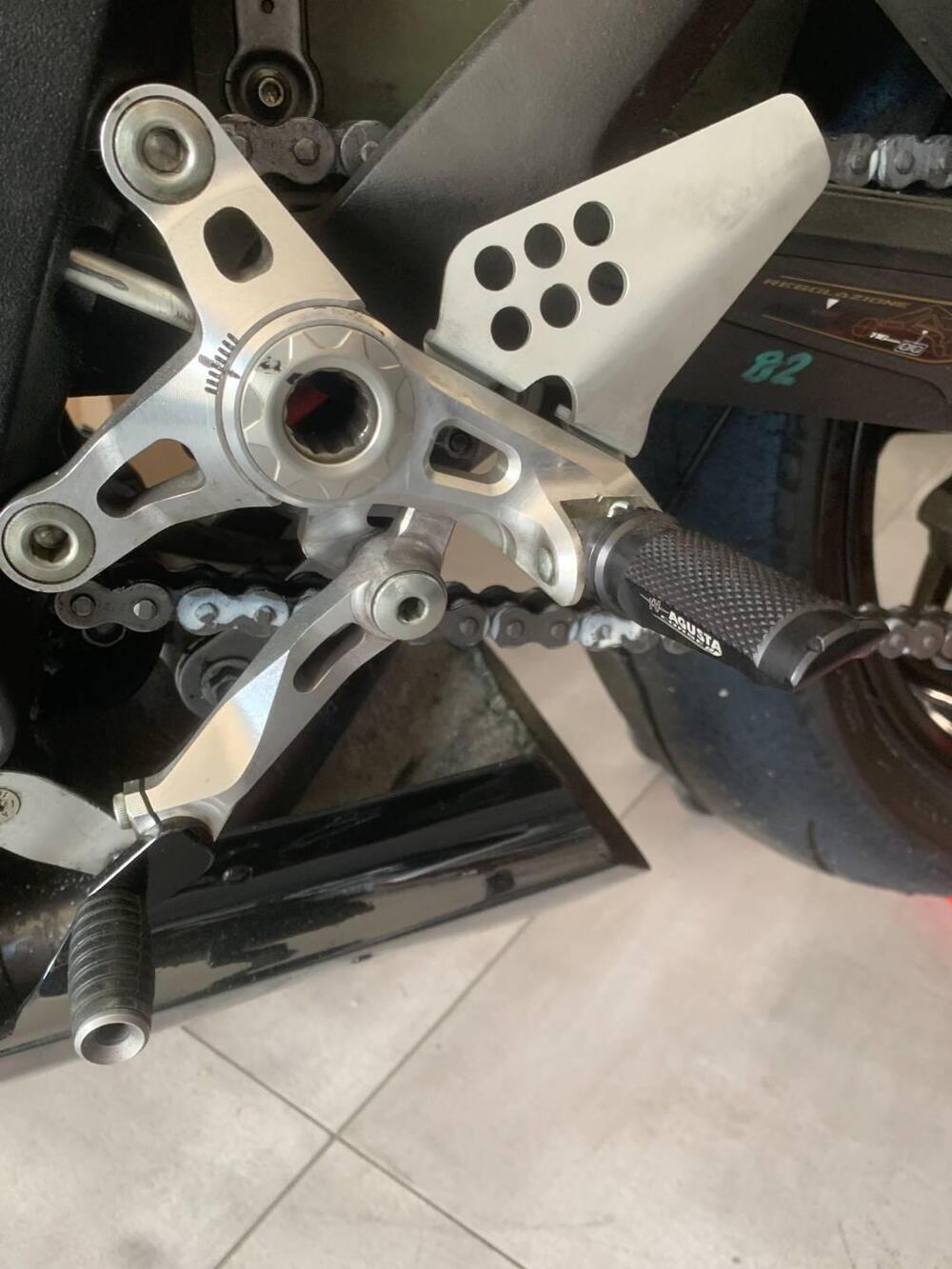 MV Agusta F3 800 EAS (2013 - 15) (5)