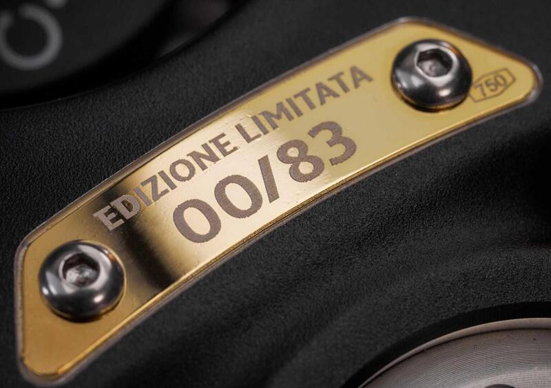 MV Agusta Superveloce 1000 Superveloce 1000 Ago (2025) (20)