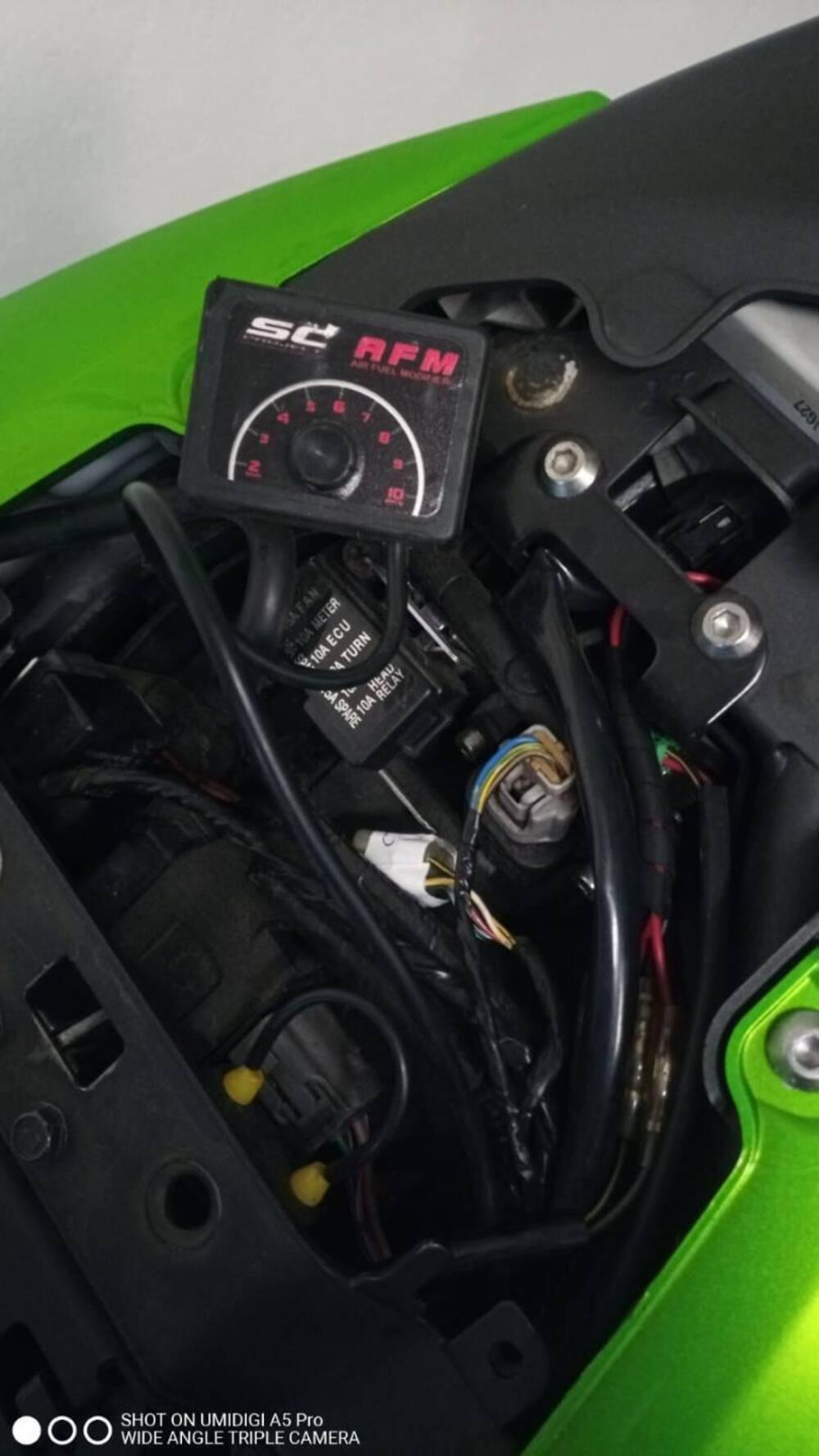 Kawasaki Z 750 (2007 - 14) (6)