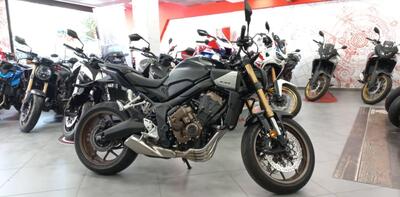 Honda CB 650 R E-Clutch (2024 - 25) usata