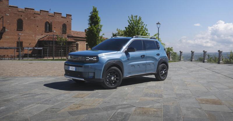 Fiat Grande Panda: in arrivo nel 2025 una versione 100%... a benzina, con un prezzo d&#039;attacco simile alla Dacia Sandero