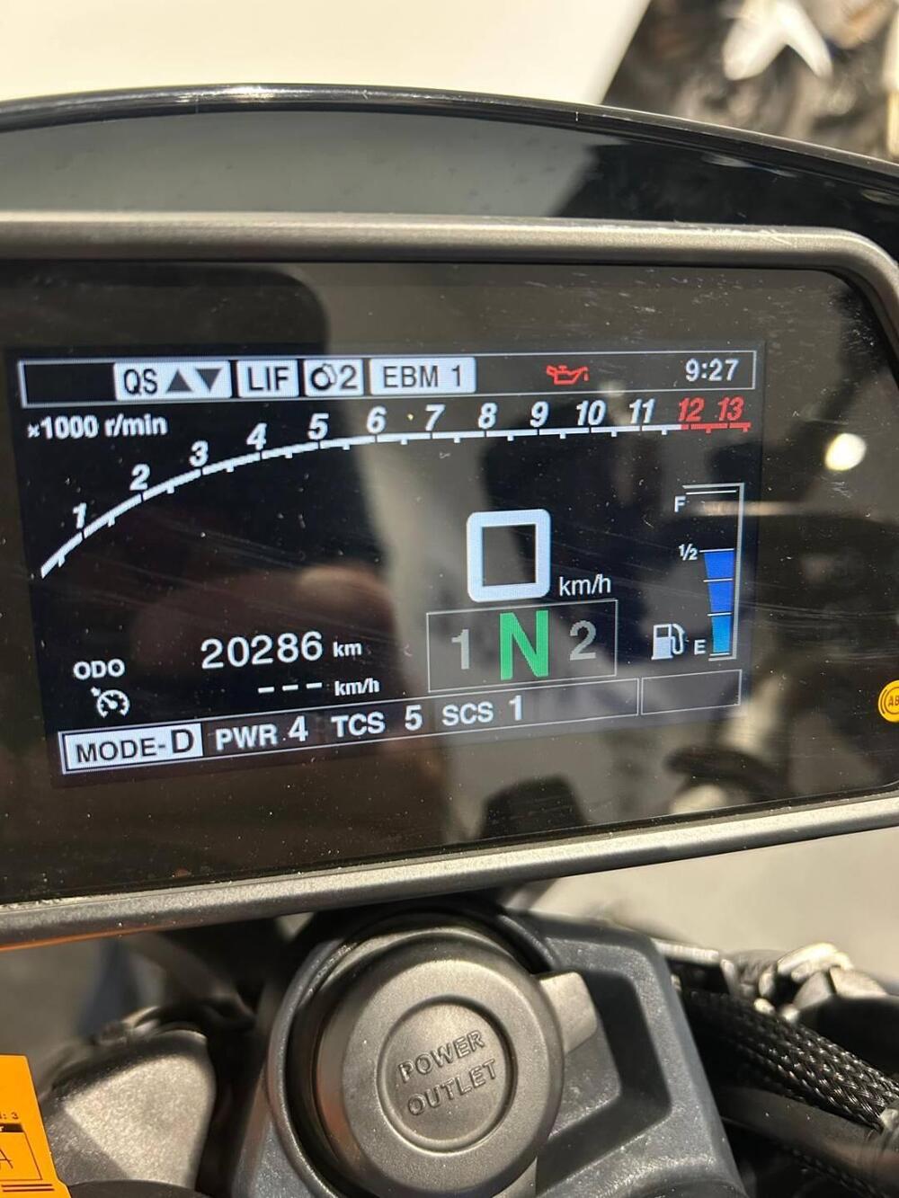 Yamaha MT-10 (2022 - 26) (16)