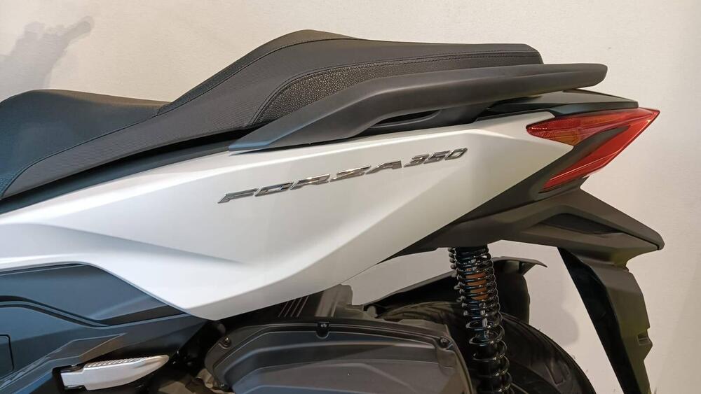 Honda Forza 350 (2025 - 26) (4)